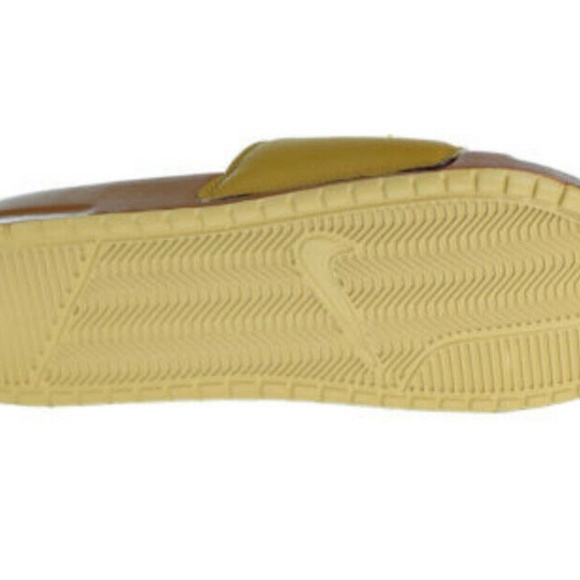 nike chenille slides